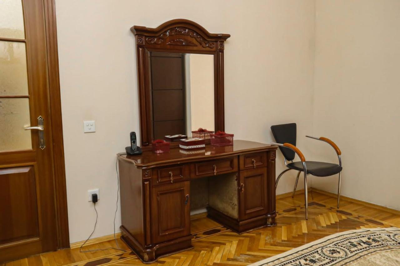 Azneft Royal Suite Apartment Sea View Baku Bagian luar foto