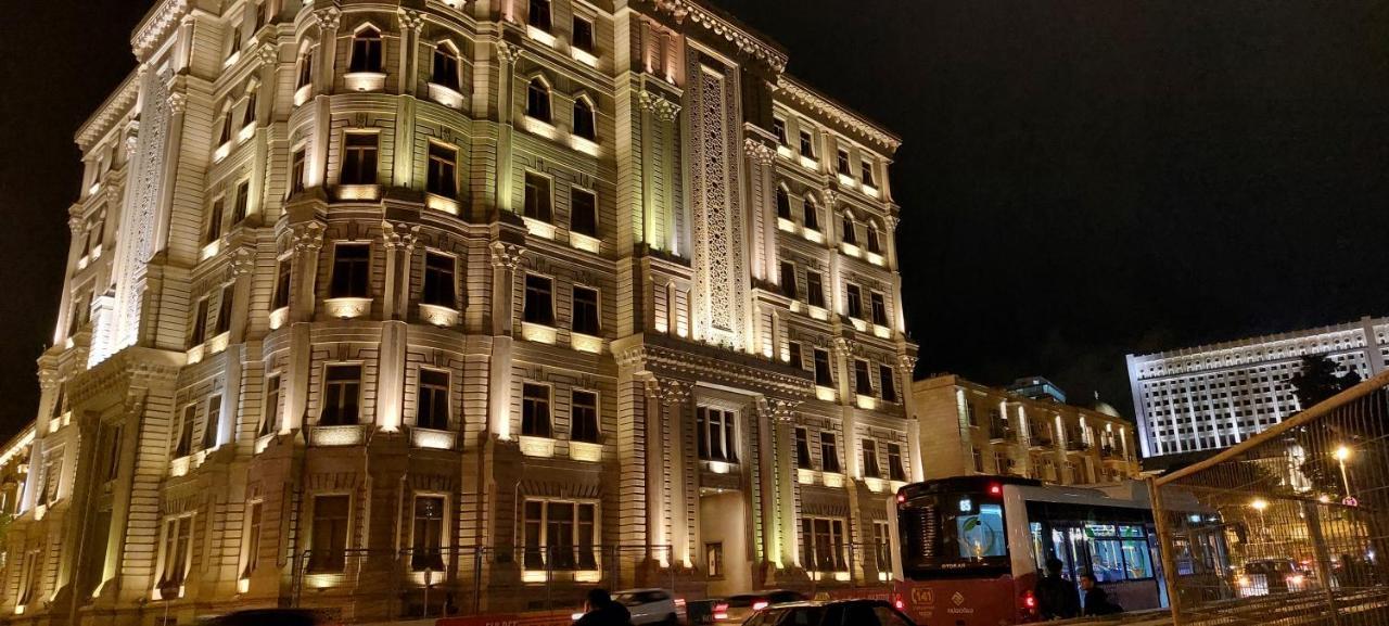Azneft Royal Suite Apartment Sea View Baku Bagian luar foto
