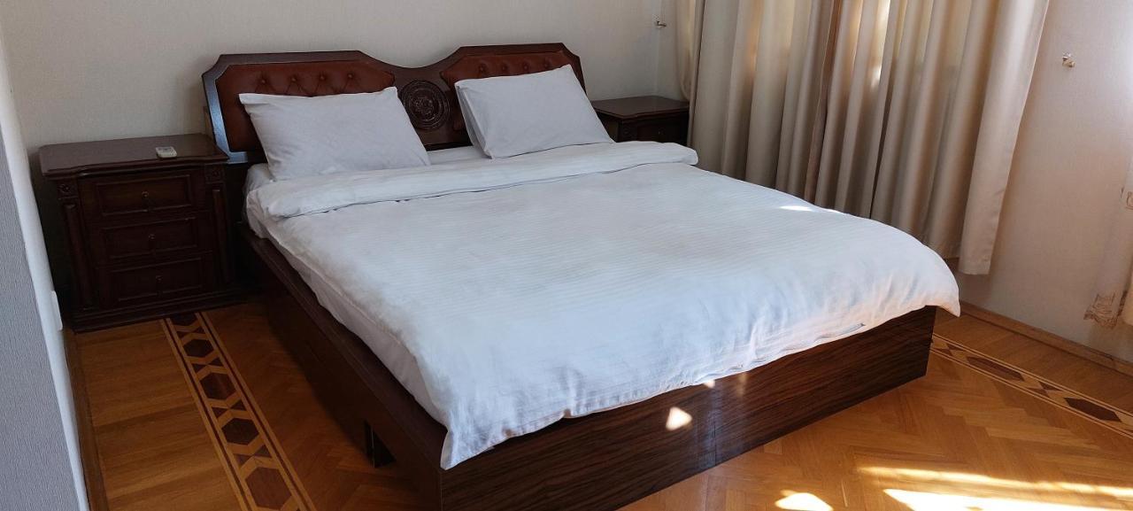 Azneft Royal Suite Apartment Sea View Baku Bagian luar foto