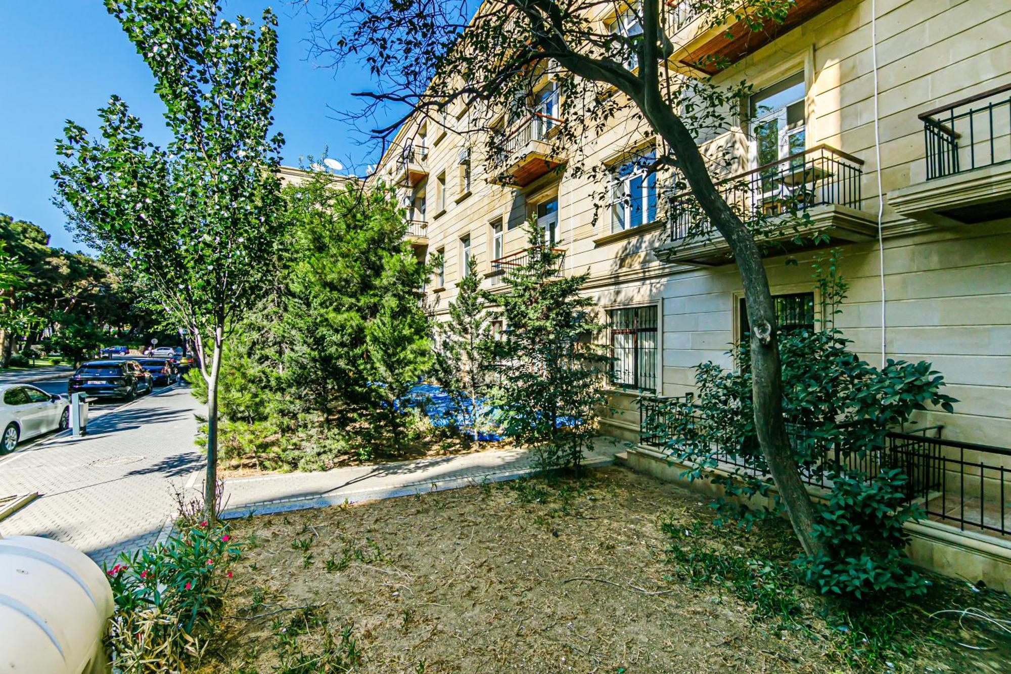 Azneft Royal Suite Apartment Sea View Baku Bagian luar foto