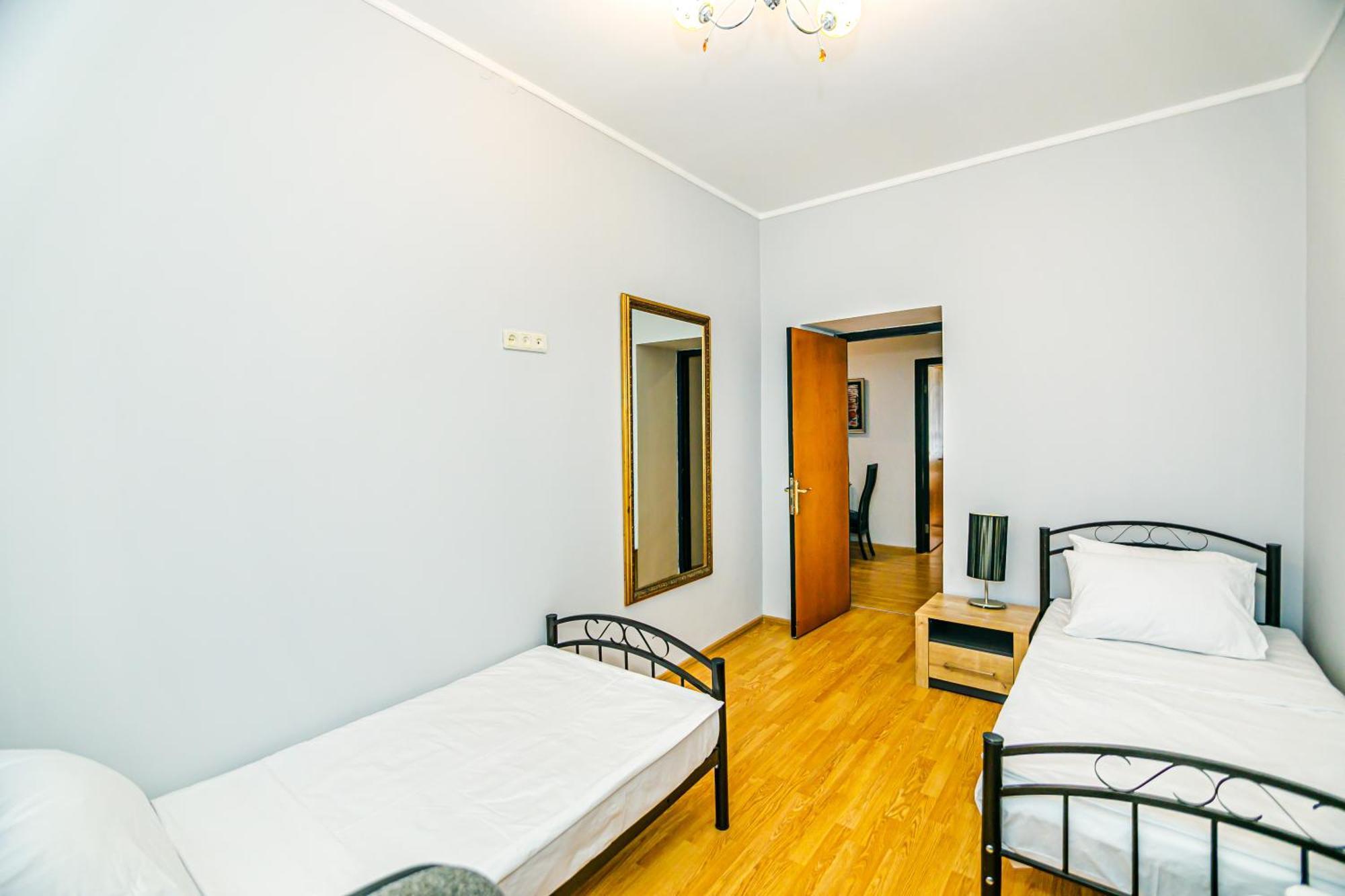 Azneft Royal Suite Apartment Sea View Baku Bagian luar foto