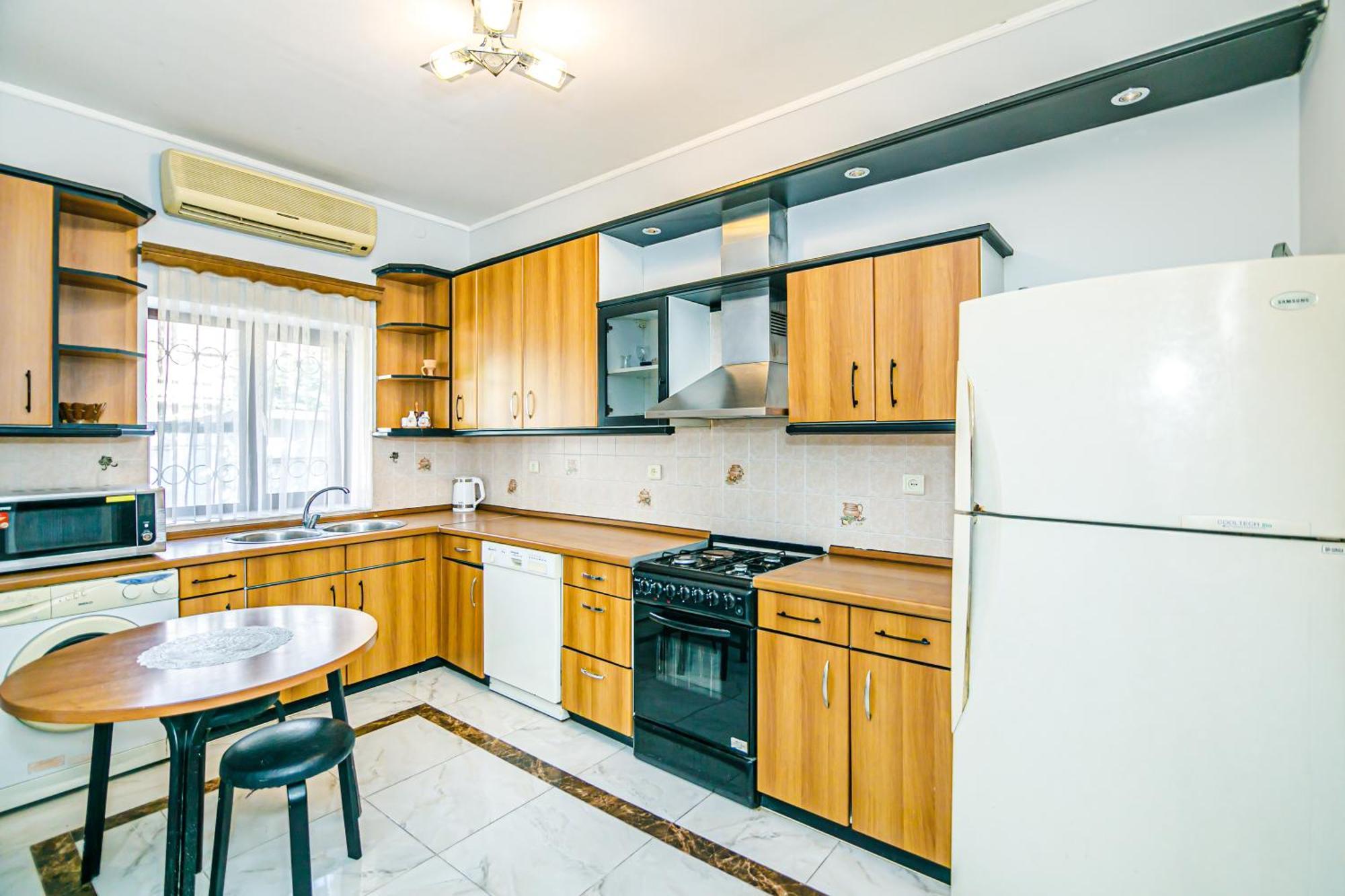 Azneft Royal Suite Apartment Sea View Baku Bagian luar foto