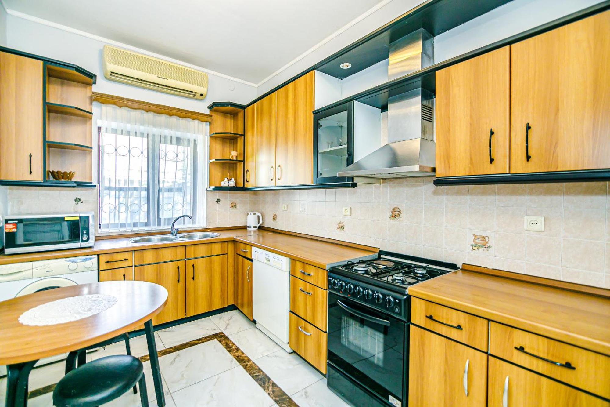 Azneft Royal Suite Apartment Sea View Baku Bagian luar foto